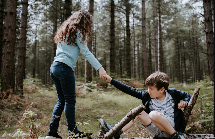 3 Selfless Zodiacs Who Always Put You First
