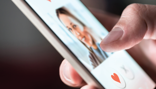 Finding Love Online: The 4 Steps That Work Finding Love Online: The 4 Steps That Work